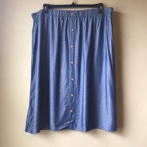Chambray-look midi skirt with button details